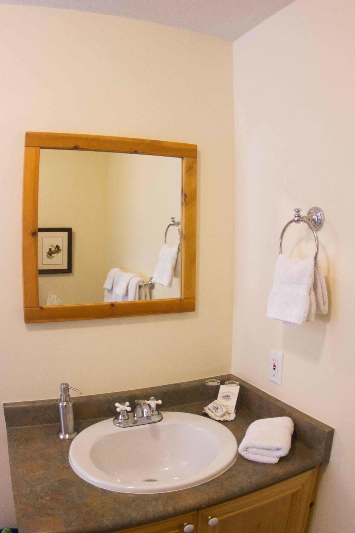 Tranquility Bay Waterfront Inn Sechelt Luaran gambar