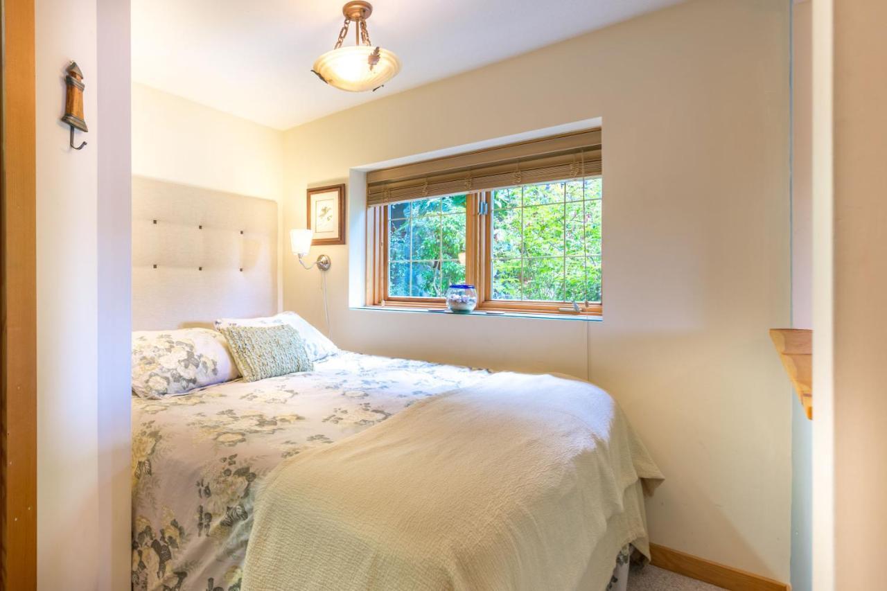 Tranquility Bay Waterfront Inn Sechelt Luaran gambar