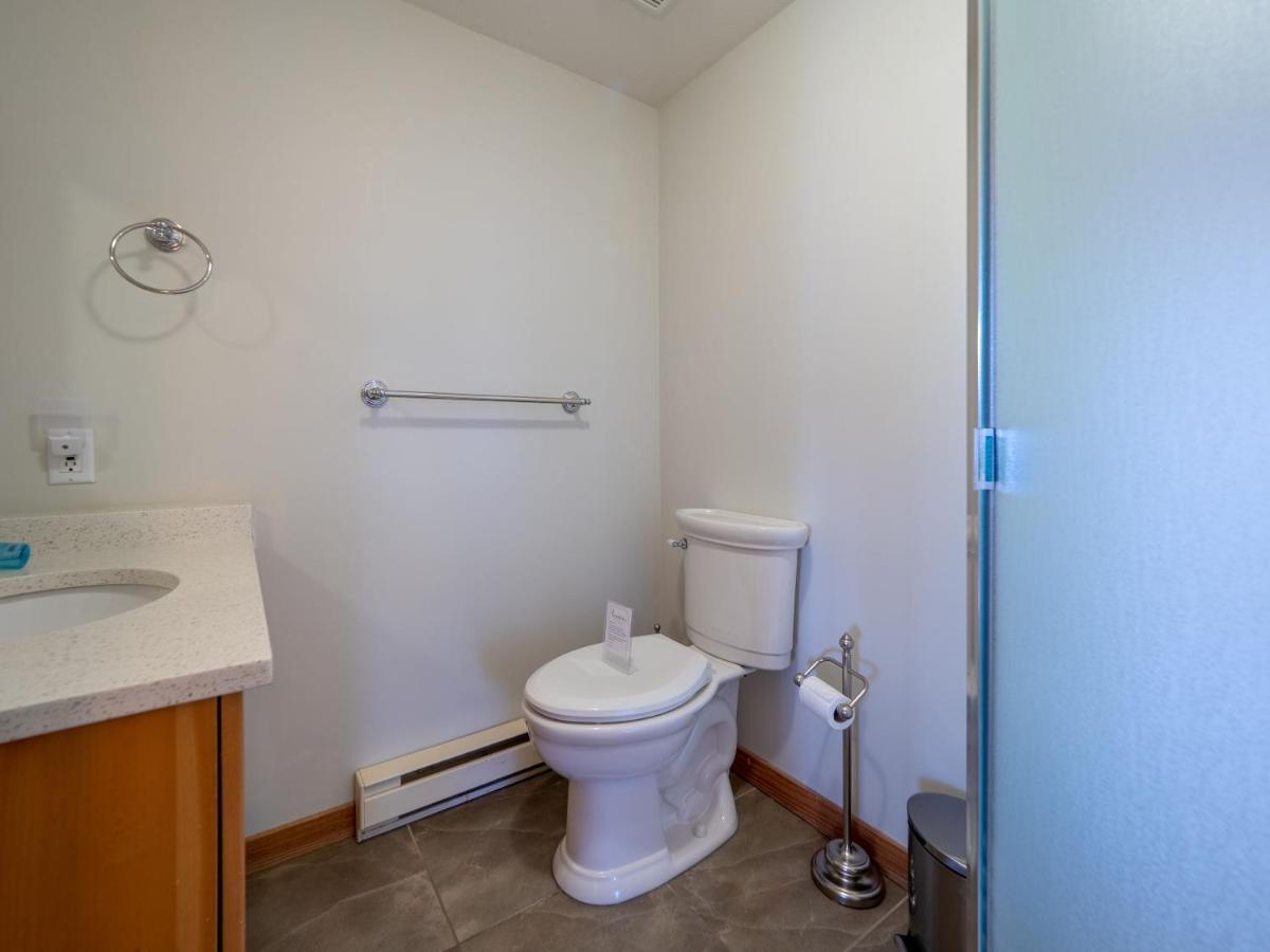 Tranquility Bay Waterfront Inn Sechelt Luaran gambar